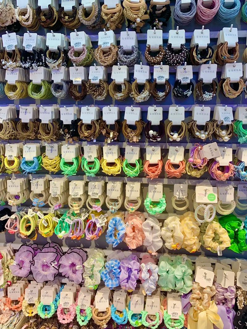 義烏日用百貨集合店進(jìn)駐濱江道